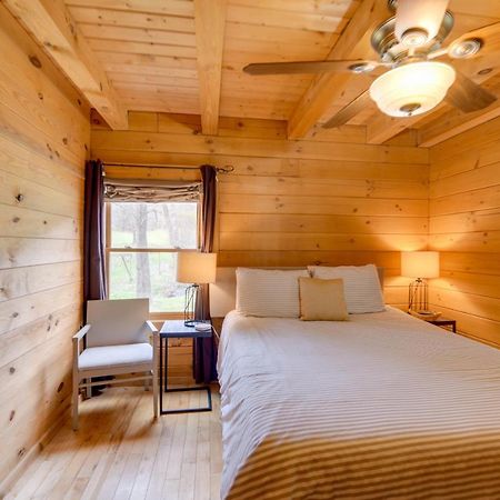 Creekside Bryson City Cabin With Private Hot Tub Extérieur photo