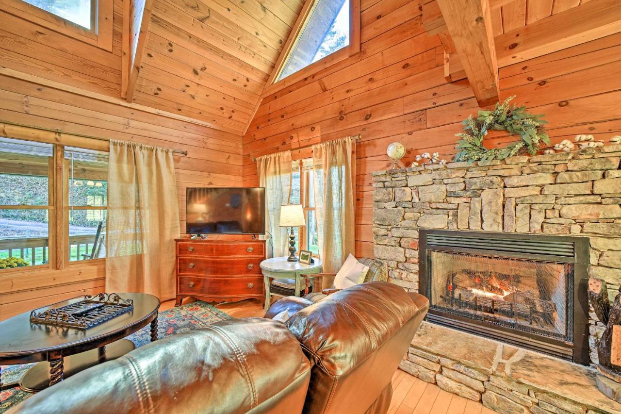 Creekside Bryson City Cabin With Private Hot Tub Extérieur photo