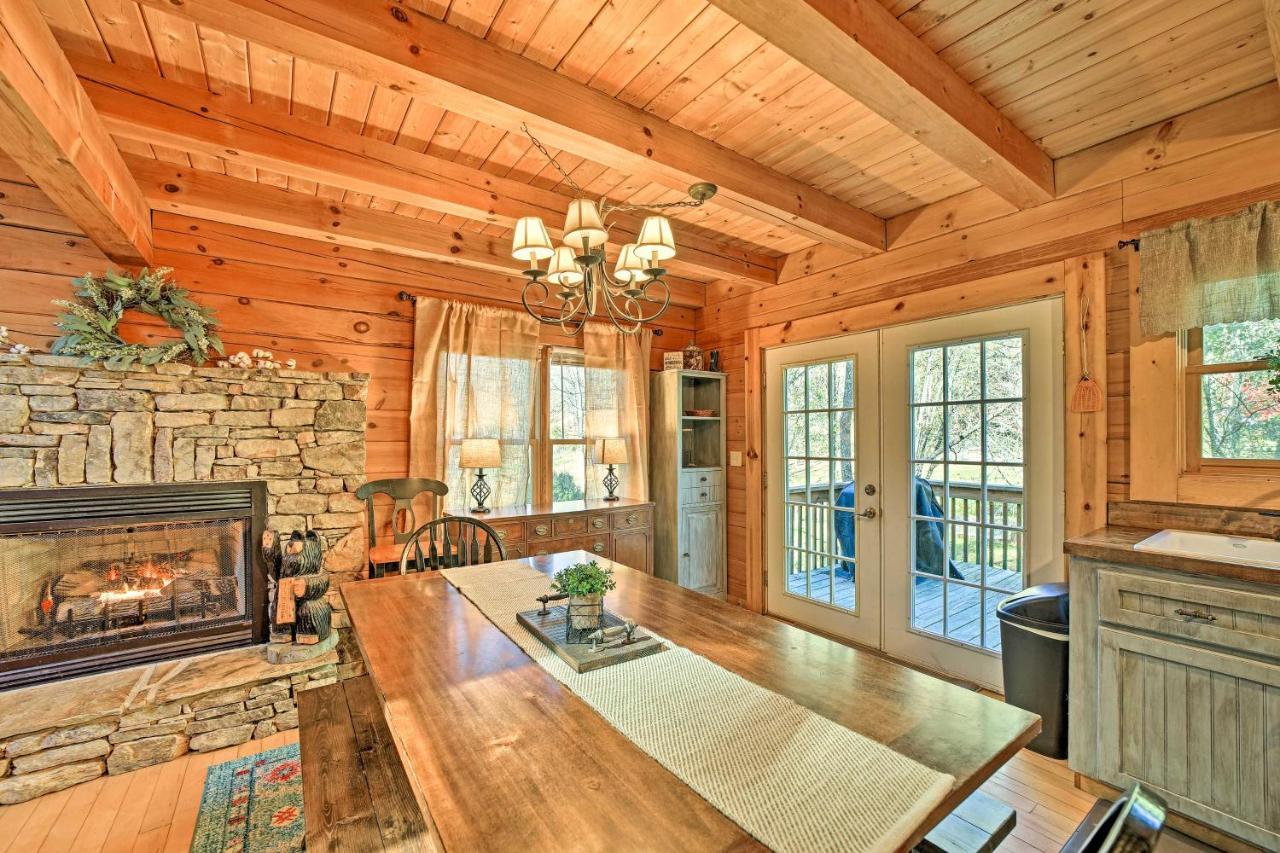 Creekside Bryson City Cabin With Private Hot Tub Extérieur photo