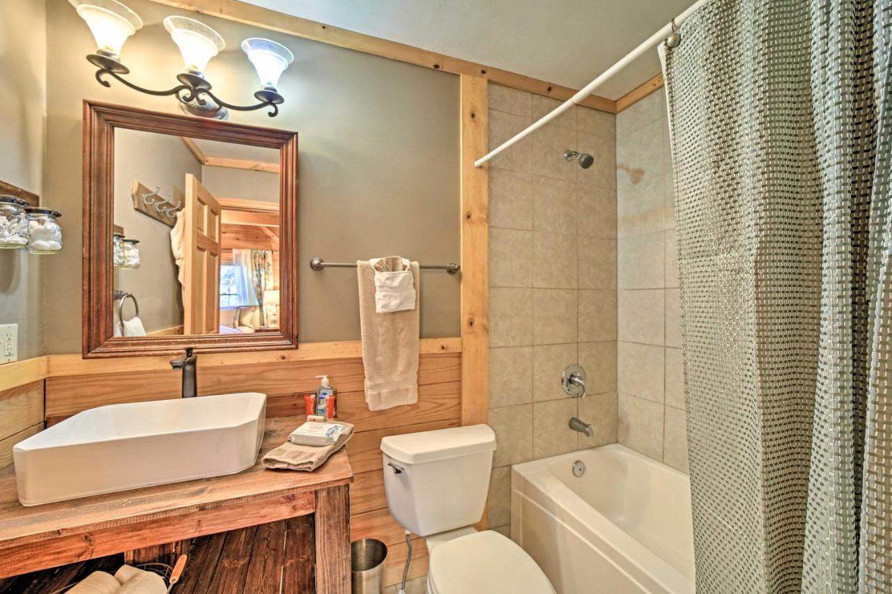 Creekside Bryson City Cabin With Private Hot Tub Extérieur photo